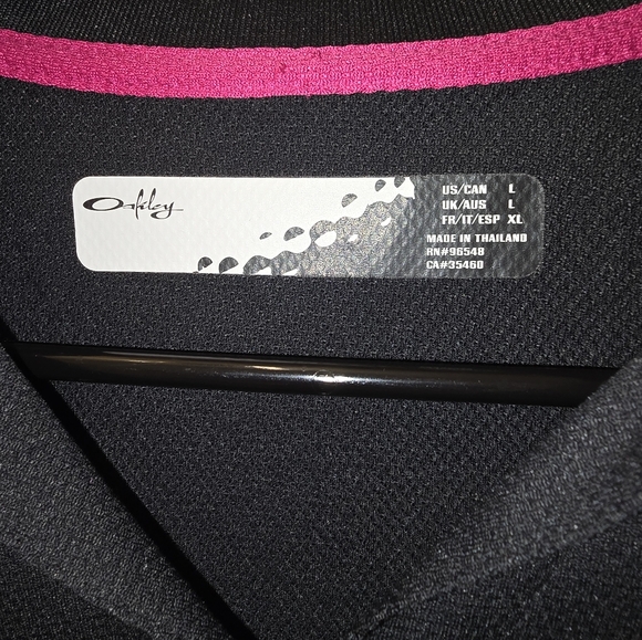 Oakley Climate Control Black & Pink Golf/Fitness Top (Size:L) - Picture 2 of 3